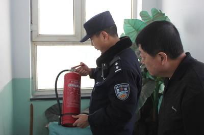 豐鎮(zhèn)車站派出所深入管內(nèi)單位開展春運期間消防安全大檢查