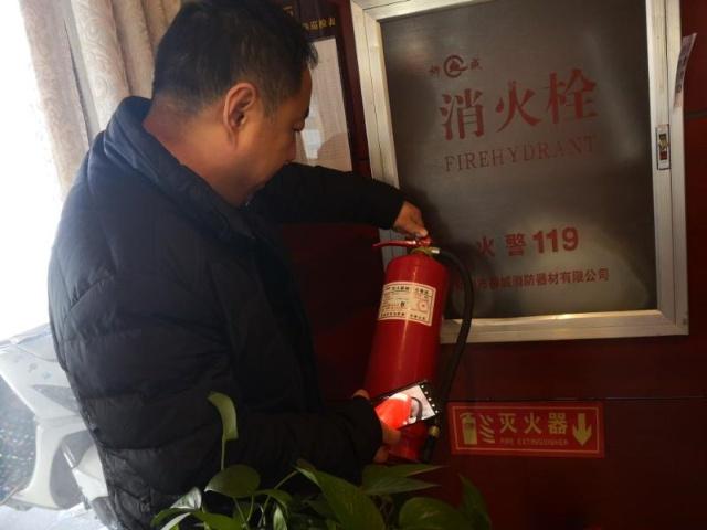 青秀佳苑社區(qū)開展消防安全大檢查